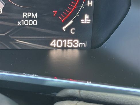 Certified 2024 GMC Canyon Denali image 27