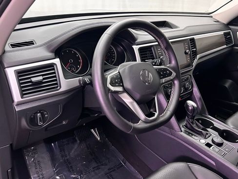 Used 2021 Volkswagen Atlas SE image 15