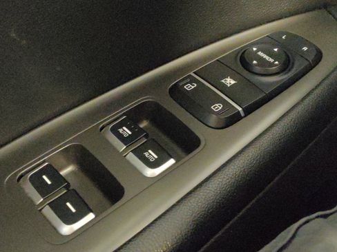 Used 2019 Kia Optima S FWD image 27