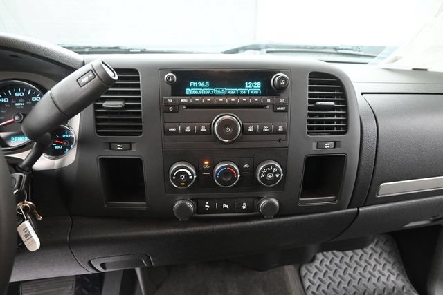 Used 2013 Chevrolet Silverado 1500 LT w/ Convenience Package RWD image 32