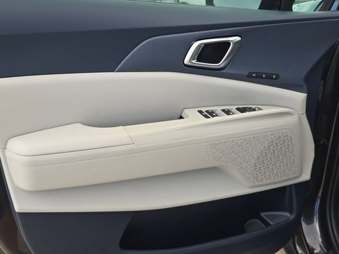 New 2026 Kia Carnival EX FWD image 19