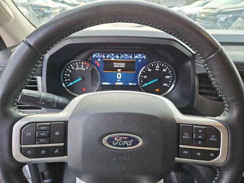 Used 2024 Ford Expedition Max XLT image 20