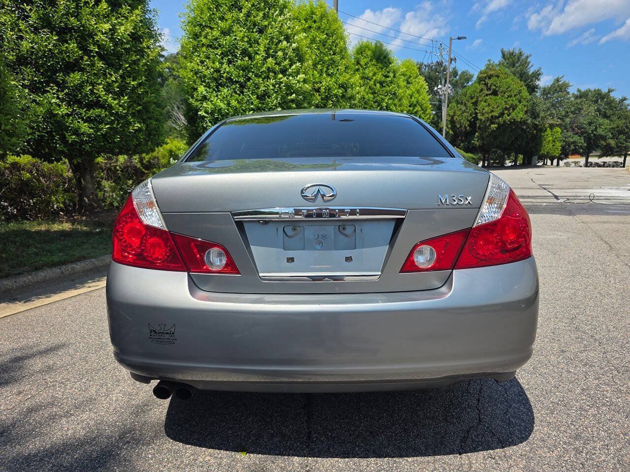 Used 2007 INFINITI M35 x w/ Technology Pkg AWD/4WD image 4