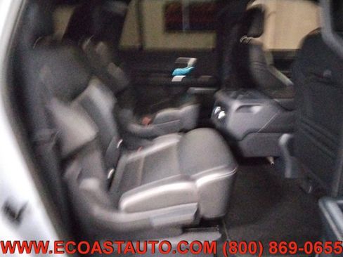 Used 2025 Ford Expedition Max Platinum w/ Stealth Appearance Package AWD/4WD image 16