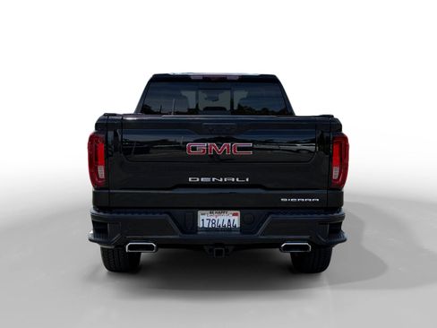 Used 2024 GMC Sierra 1500 Denali w/ Technology Package AWD/4WD image 4