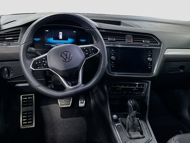 Used 2024 Volkswagen Tiguan SE R-Line AWD/4WD image 19