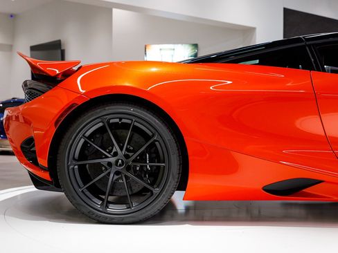 New 2026 McLaren 750S image 37