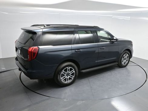 Used 2025 Ford Expedition Active image 58