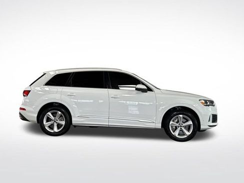 Used 2022 Audi Q7 2.0T Premium w/ Convenience Package AWD/4WD image 3