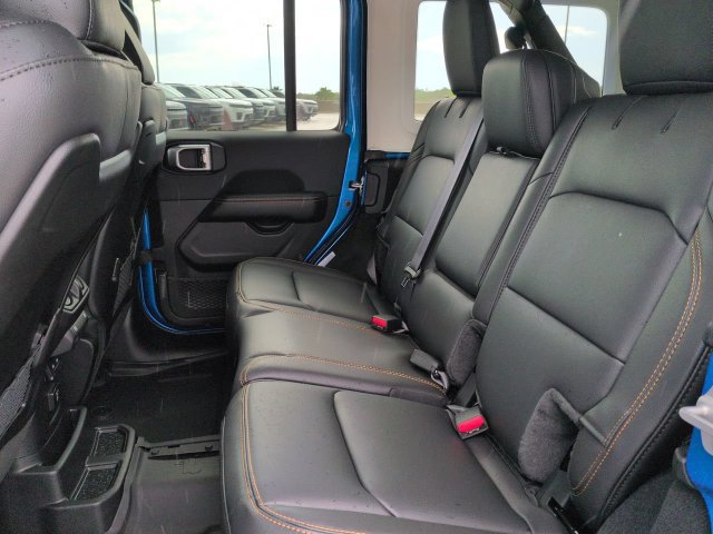 New 2027 Jeep Wrangler Unlimited Sahara AWD/4WD image 14