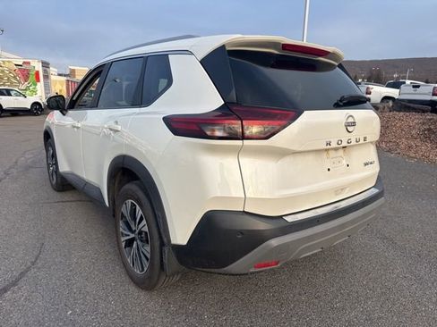 Certified 2023 Nissan Rogue SV w/ SV Premium B Package image 7
