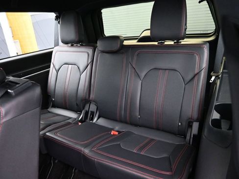 Used 2022 Ford Expedition Max Limited image 27