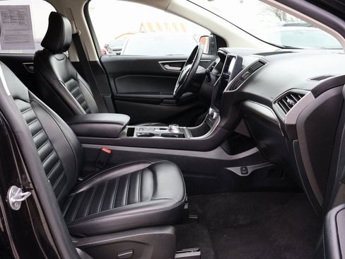 Used 2022 Ford Edge SEL image 13