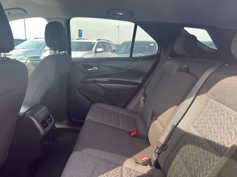 Used 2023 Chevrolet Equinox LT image 32