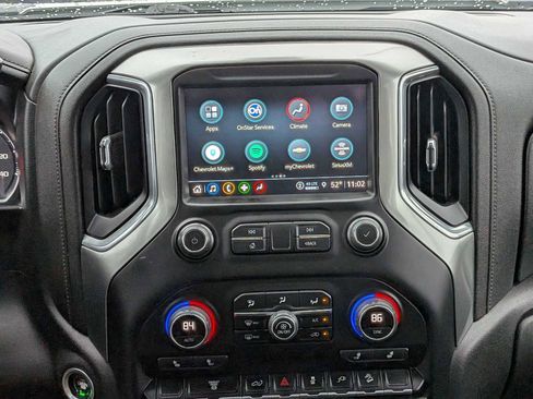 Used 2022 Chevrolet Silverado 2500 LTZ image 30