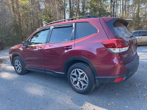 Used 2023 Subaru Forester Premium image 24