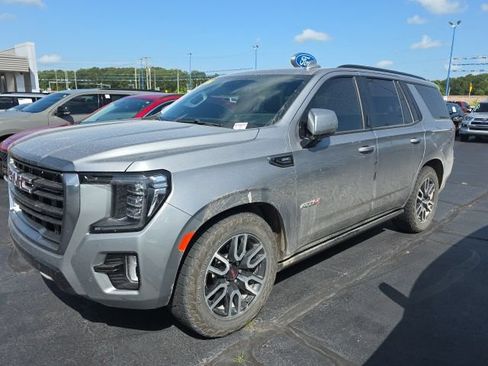 Used 2024 GMC Yukon AT4 w/ AT4 Premium Plus Package AWD/4WD image 10