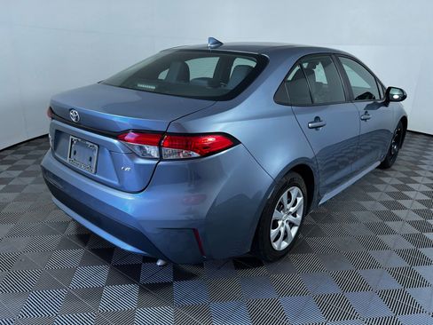 Used 2022 Toyota Corolla LE FWD image 5