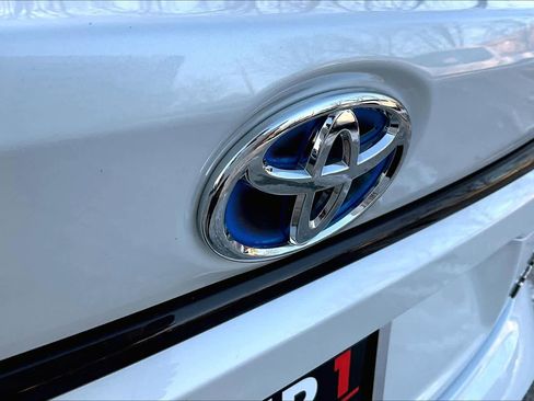 Certified 2024 Toyota Corolla LE image 29