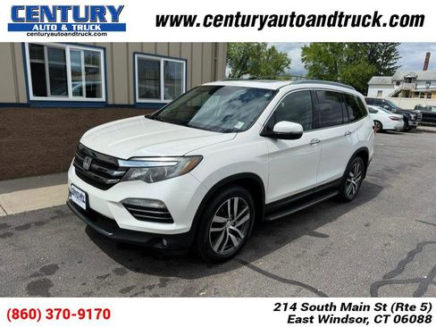 Used 2016 Honda Pilot Touring image 1