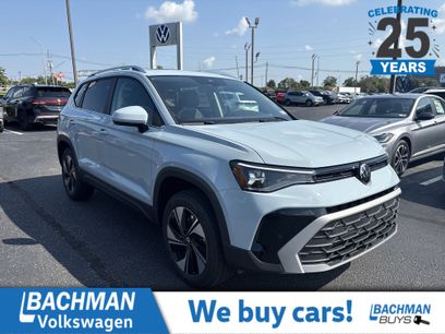 New 2025 Volkswagen Taos SE