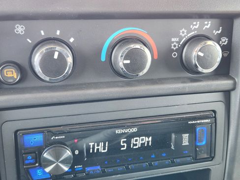 New 2025 GMC Savana 2500 Extended w/ Driver Convenience Package image 15