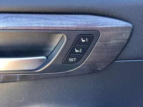 Used 2021 Toyota Highlander Platinum image 27