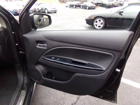 Used 2019 Mitsubishi Mirage SE FWD image 25