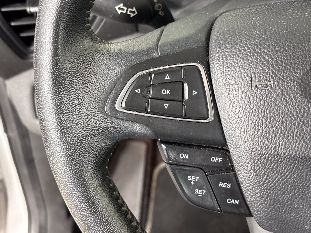 Certified 2019 Ford Escape SEL FWD image 18