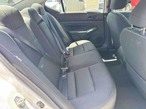 Used 2025 Nissan Altima 2.5 SV FWD image 13