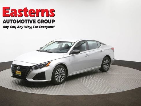 Used 2024 Nissan Altima 2.5 SV image 55