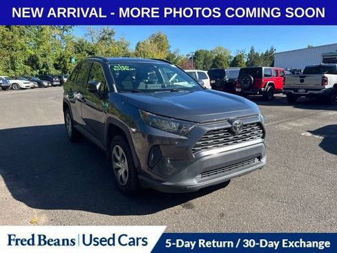 Used 2019 Toyota RAV4 LE w/ All Weather Liner Package AWD/4WD image 1