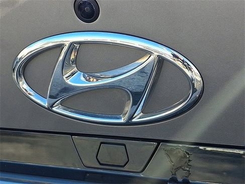 Certified 2022 Hyundai Elantra Limited w/ Cargo Package image 30