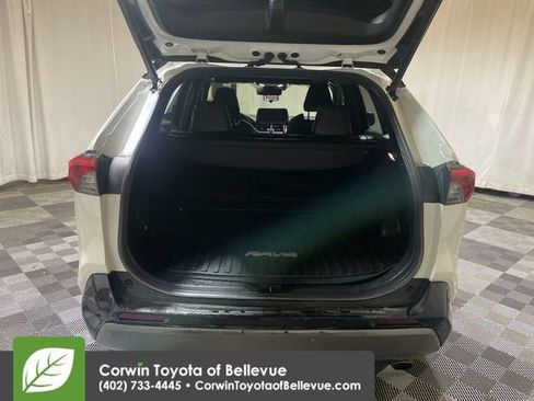 Used 2021 Toyota RAV4 XSE image 17