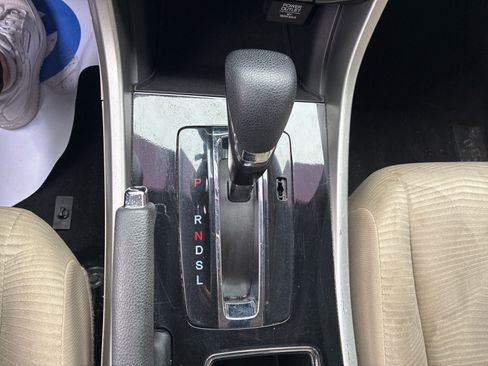 Used 2017 Honda Accord LX image 20