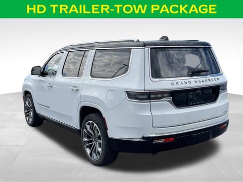 Used 2024 Jeep Grand Wagoneer Series III w/ Rear Seat Video Group 1 AWD/4WD image 12