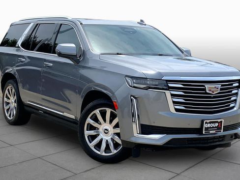 Used 2022 Cadillac Escalade Premium Luxury Platinum w/ Heavy-Duty Trailer Package AWD/4WD image 3