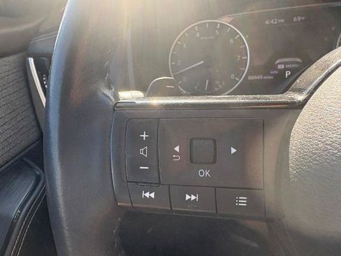 Used 2022 Nissan Rogue SV AWD/4WD image 14