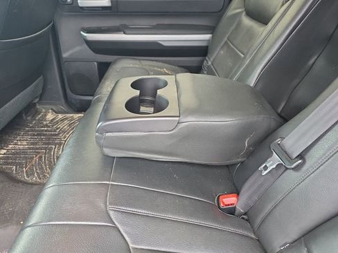 Used 2016 Toyota Tundra SR5 image 18