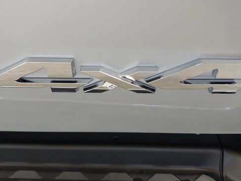 New 2026 RAM 2500 Tradesman AWD/4WD image 33
