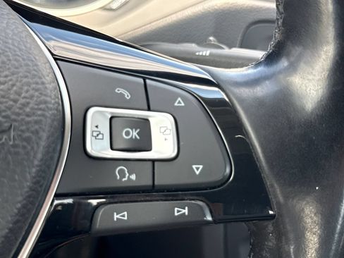 Used 2015 Volkswagen Jetta SE FWD image 24