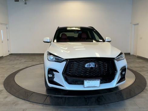 Certified 2025 INFINITI QX50 Sport AWD/4WD image 3