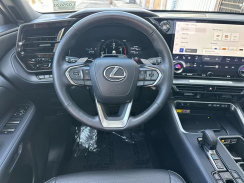 Used 2025 Lexus TX 350 AWD w/ Technology Package image 16