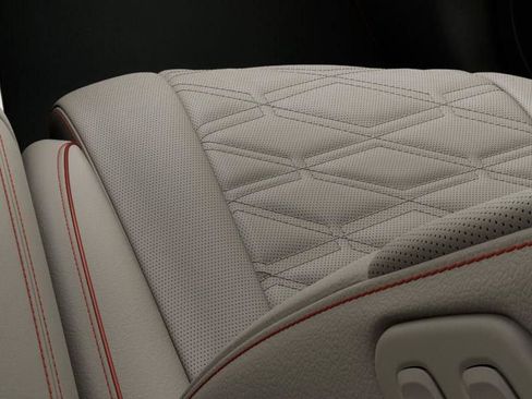 Used 2025 Genesis GV80 3.5T e-SC image 24