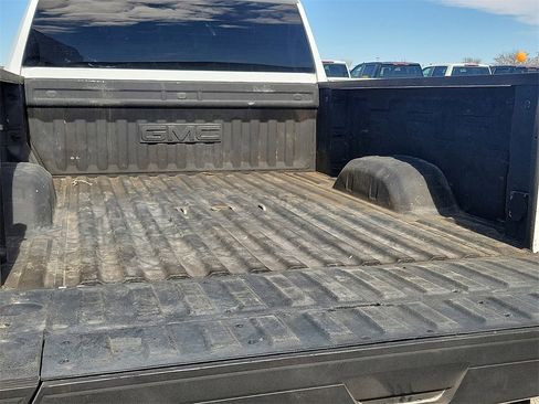 Used 2024 GMC Sierra 2500 SLE w/ SLE Value Package; image 15