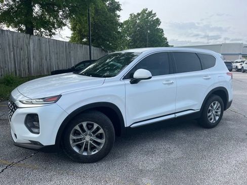 Used 2019 Hyundai Santa Fe SEL FWD image 2