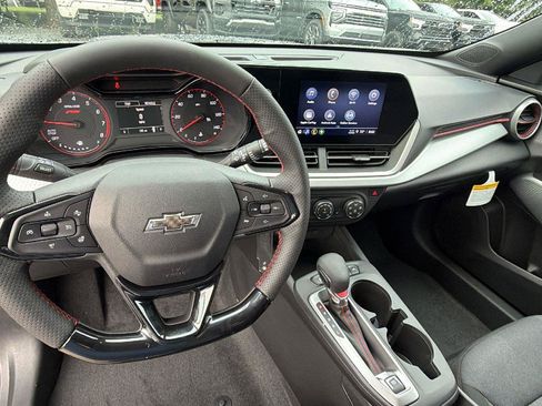 New 2026 Chevrolet Trax RS w/ Sunroof Package FWD image 21