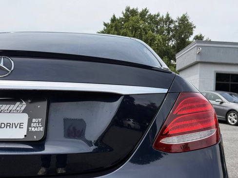 Used 2019 Mercedes-Benz E 300 image 10