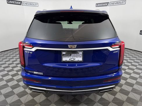 Used 2025 Cadillac XT6 Premium Luxury image 4