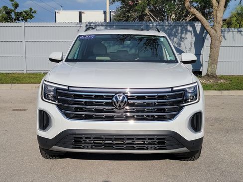 Certified 2026 Volkswagen Atlas SE FWD image 9